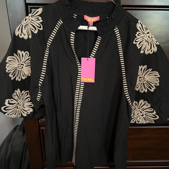 THML Black and Cream Embroidered Women's Top - Picture 2 of 3